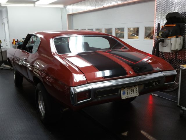 1970 Chevrolet Chevelle SS 396 Badges and Interior - photo 5