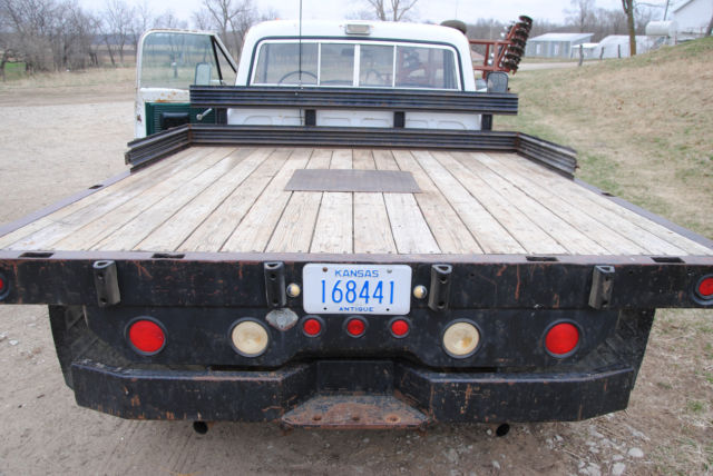 1970 Chevrolet C/K Pickup 3500 Flat Bed w/GN Hitch - photo 11
