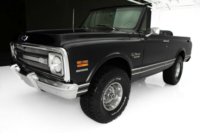 1970 Chevrolet Blazer 4WD Black Houndstooth 4-Speed - photo 6