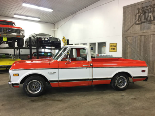 1970 Chevrolet C-10 Custom - photo 2