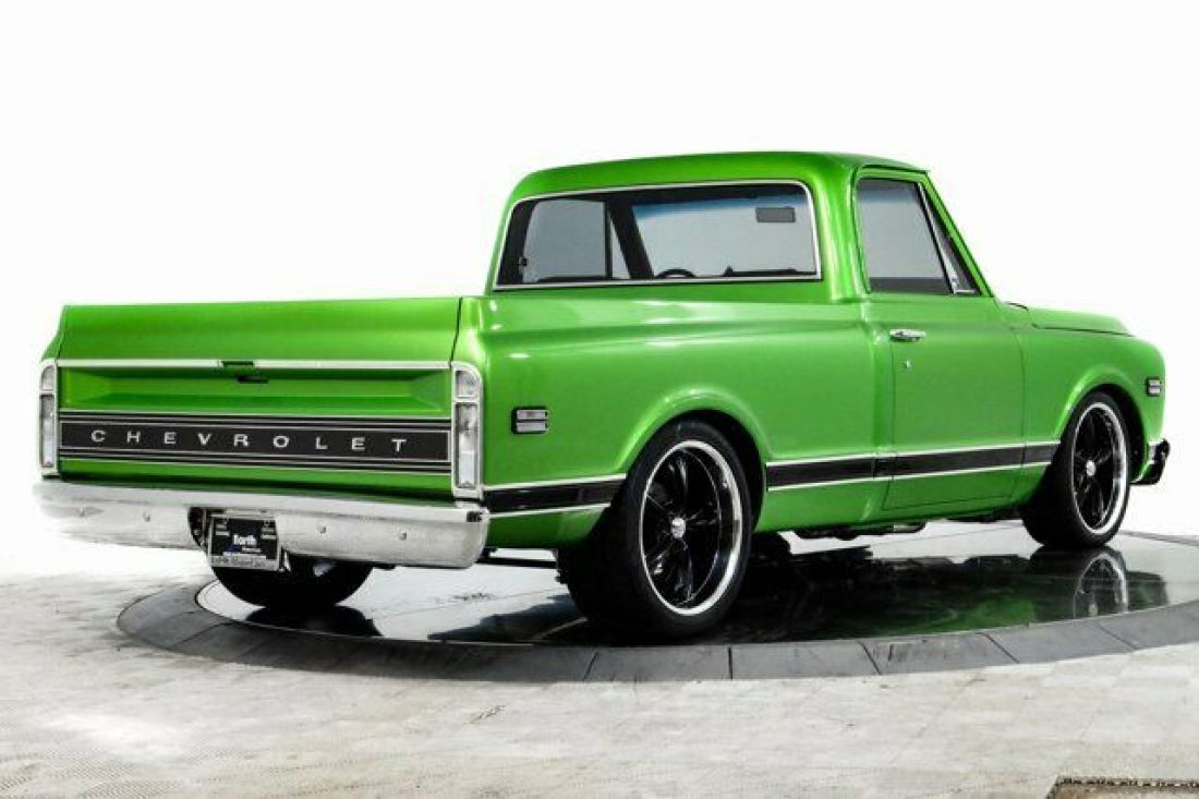 1970 Chevrolet C-10 Pro Touring - AMAZING BUILD! - Goodguys Winner - photo 12
