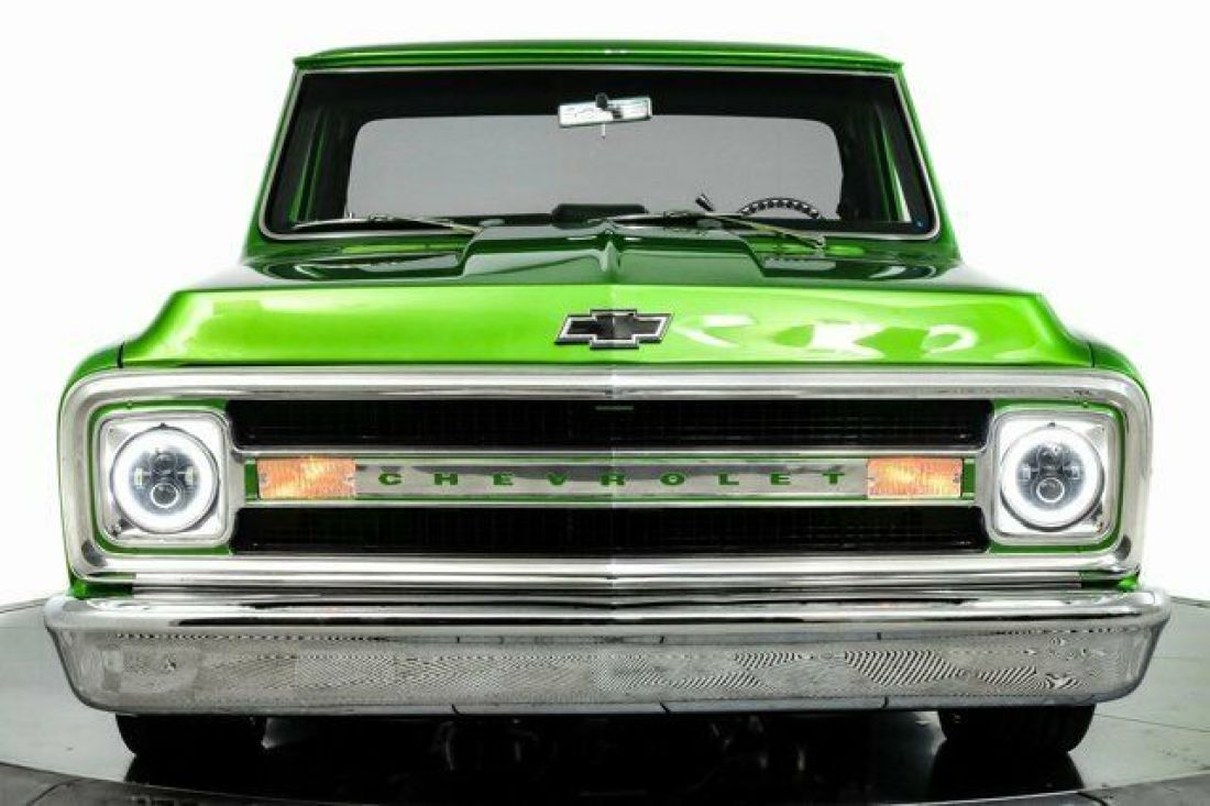 1970 Chevrolet C-10 Pro Touring - AMAZING BUILD! - Goodguys Winner - photo 9
