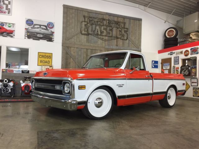 1970 Chevrolet C-10 | REAL SHORT BOX | Vintage Air | Disc Brakes | Arizona Truck 1970 Chevrolet C-10 Custom