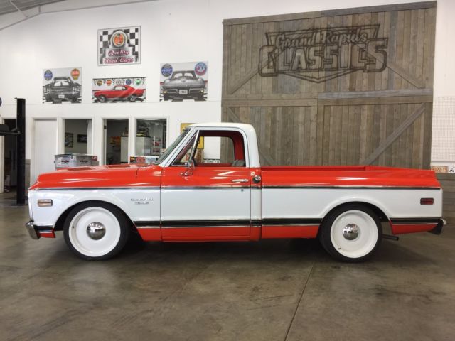 1970 Chevrolet C-10 Custom - photo 2