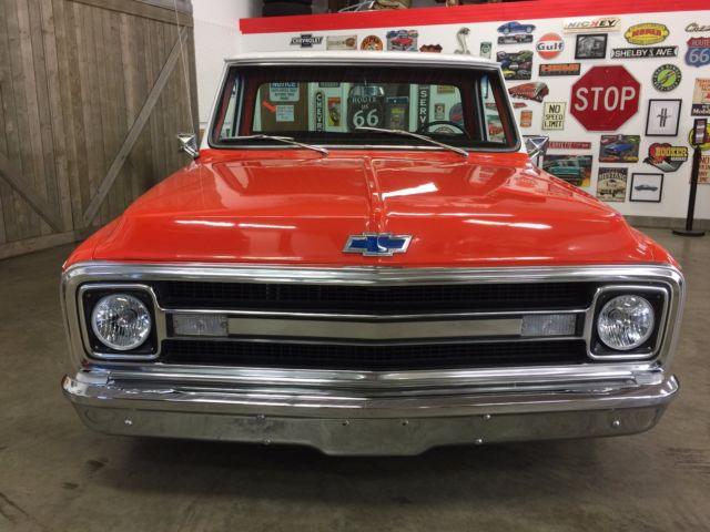1970 Chevrolet C-10 Custom - photo 3