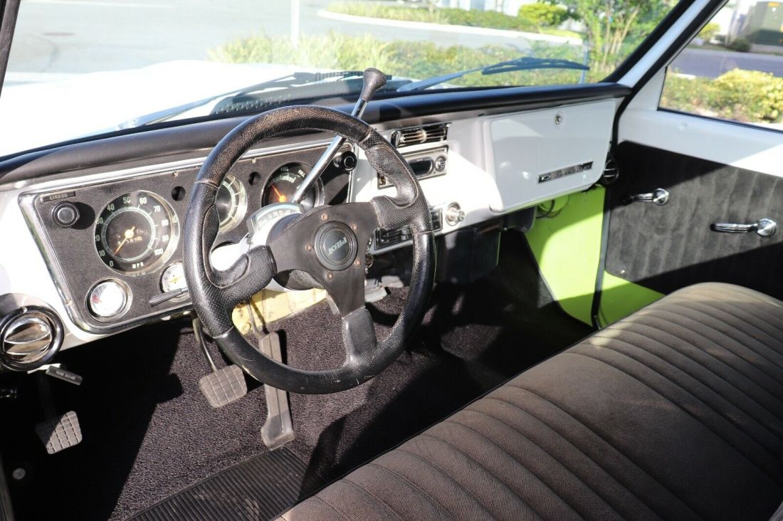 1970 Chevrolet C-10 Short Bed Pickup Truck 350 Must See 70+ HD Picture - photo 12