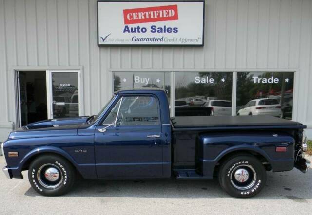 1970 Chevrolet C-10 Short Box Fully Restored Cold A/C 1970 Chevrolet C-10 Custom