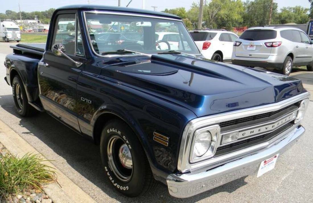 1970 Chevrolet C-10 Custom - photo 3