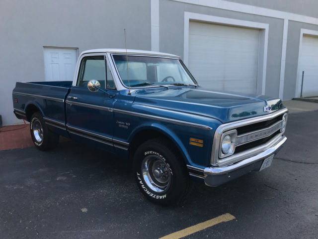 1970 Chevrolet C-10 Custom - photo 4