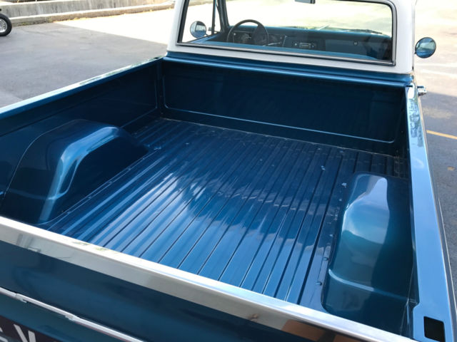 1970 Chevrolet C-10 Custom - photo 7