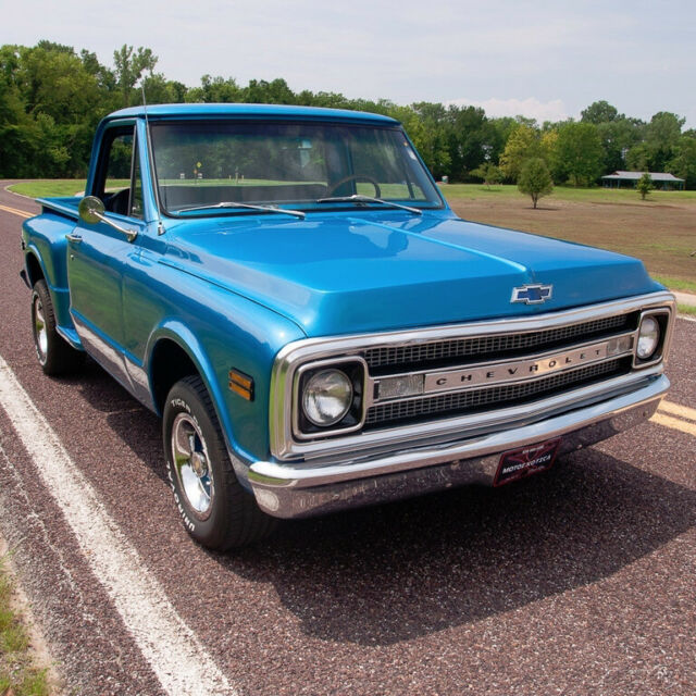 1970 Chevrolet C10 Custom Half-ton Stepside Pickup 1970 Chevrolet C-10 Half-ton Stepside Pickup