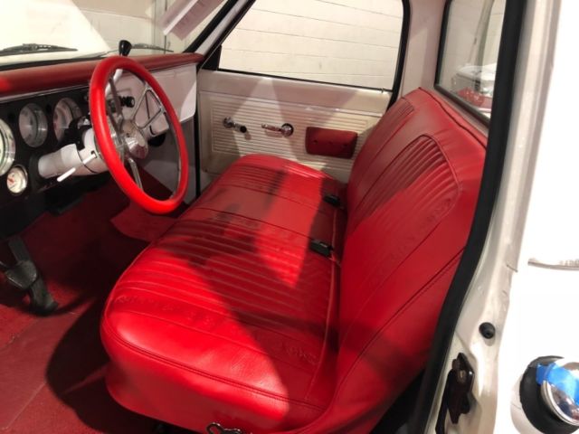 1970 Chevrolet C-10 -LOWERED NEW PAINT 454 AUTO RESTORED PS PB NEW INT - photo 4