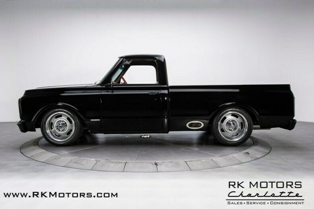 1970 Chevrolet C-10 Pickup Truck - photo 10