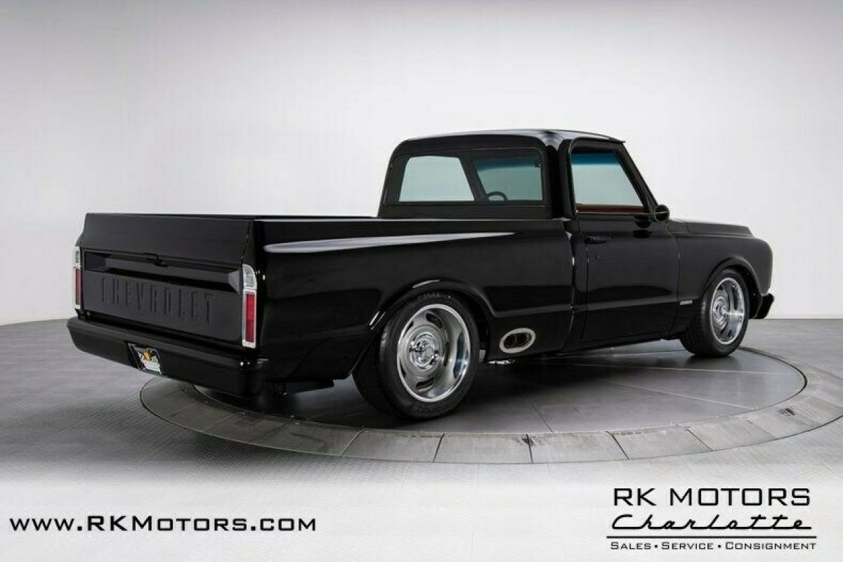 1970 Chevrolet C-10 Pickup Truck - photo 2