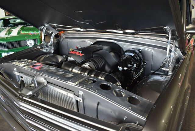 1970 Chevrolet C-10 One of a kind Custom C10 Shortbox Restomod - photo 11