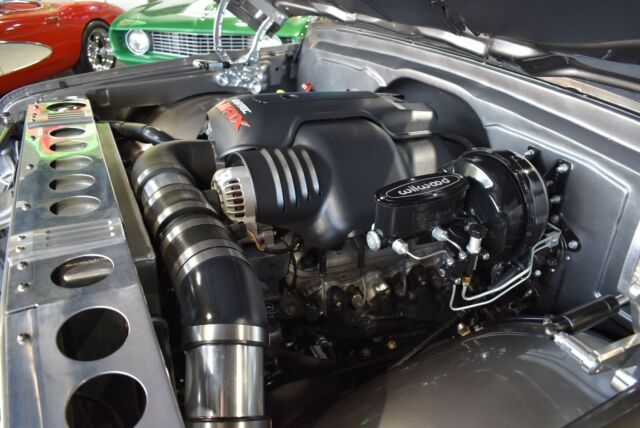 1970 Chevrolet C-10 One of a kind Custom C10 Shortbox Restomod - photo 12