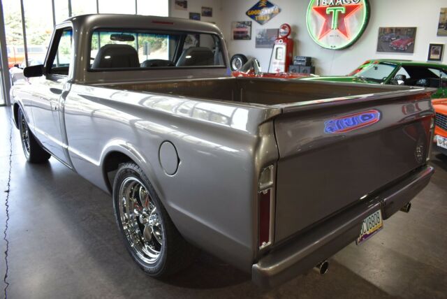 1970 Chevrolet C-10 One of a kind Custom C10 Shortbox Restomod - photo 3