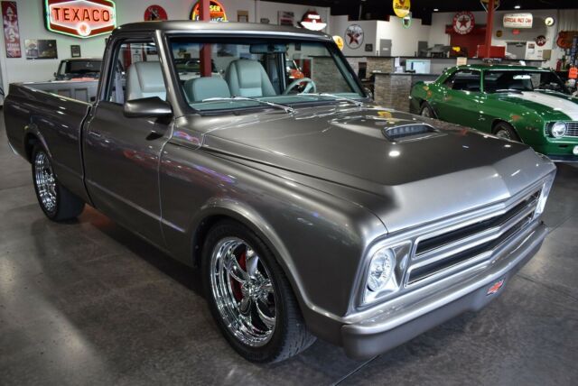 1970 Chevrolet C-10 One of a kind Custom C10 Shortbox Restomod - photo 7