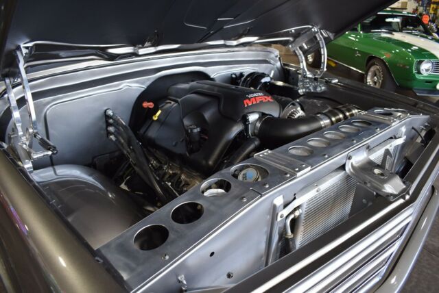 1970 Chevrolet C-10 One of a kind Custom C10 Shortbox Restomod - photo 9