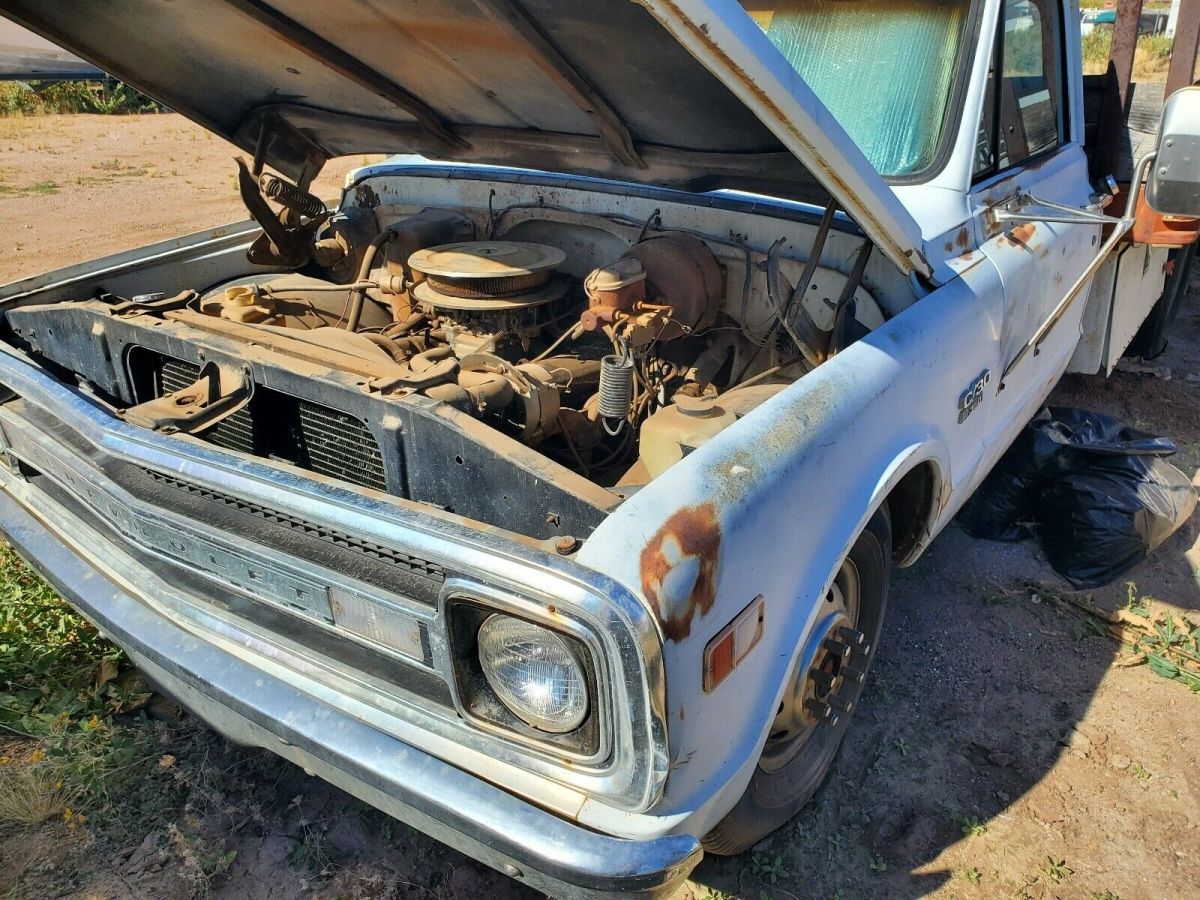 1970 Chevrolet C10/K10 c20 c30 k20 k30 Pickup White RWD Manual custom 1970 Chevrolet C10/K10 c20 c30 k20 k30 custom