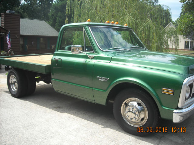 1970 Chevrolet C30 (CST30) 1-Ton Factory Dually, 402 C.U. Big Block 1970 Chevrolet CST30, Factory Dually CST30