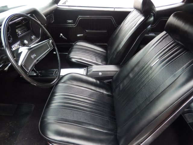 1970 Chevrolet Chevelle Buckets with Console - photo 10