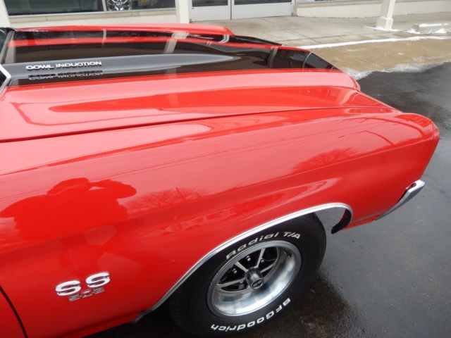 1970 Chevrolet Chevelle Buckets with Console - photo 2