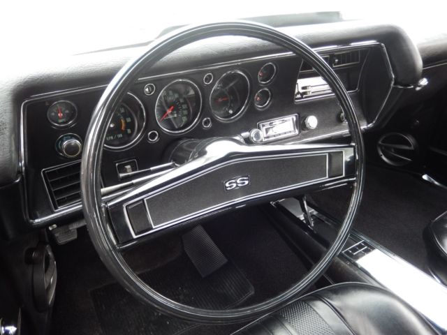 1970 Chevrolet Chevelle Buckets with Console - photo 9