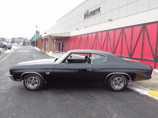 1970 Chevrolet Chevelle -SUPER SPORT BIG BLOCK SS396-LASER STRAIGHT PAINT- - photo 4