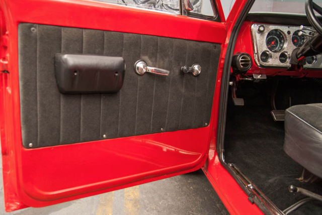 1970 Chevrolet C-10 Fleetside Custom - photo 7