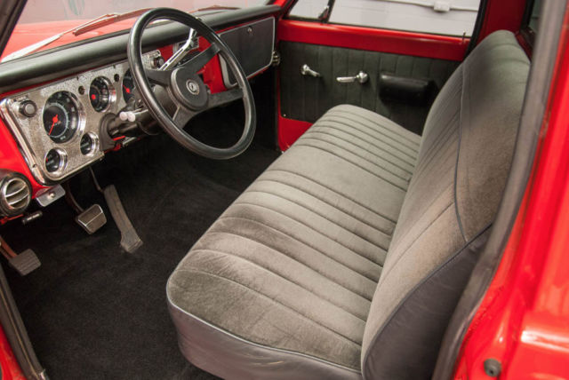 1970 Chevrolet C-10 Fleetside Custom - photo 8