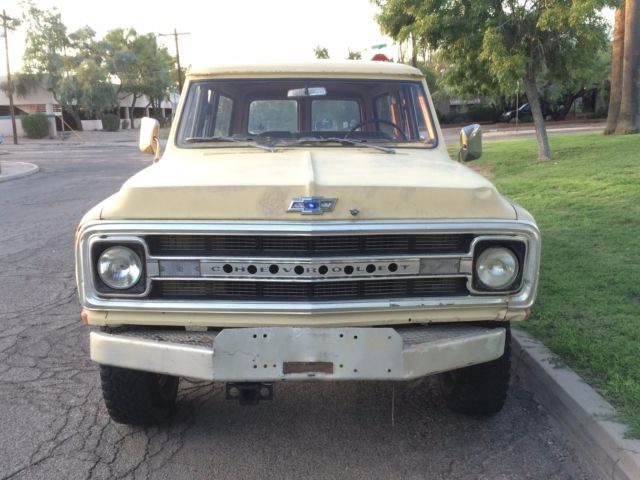 1970 Chevrolet Suburban - photo 3