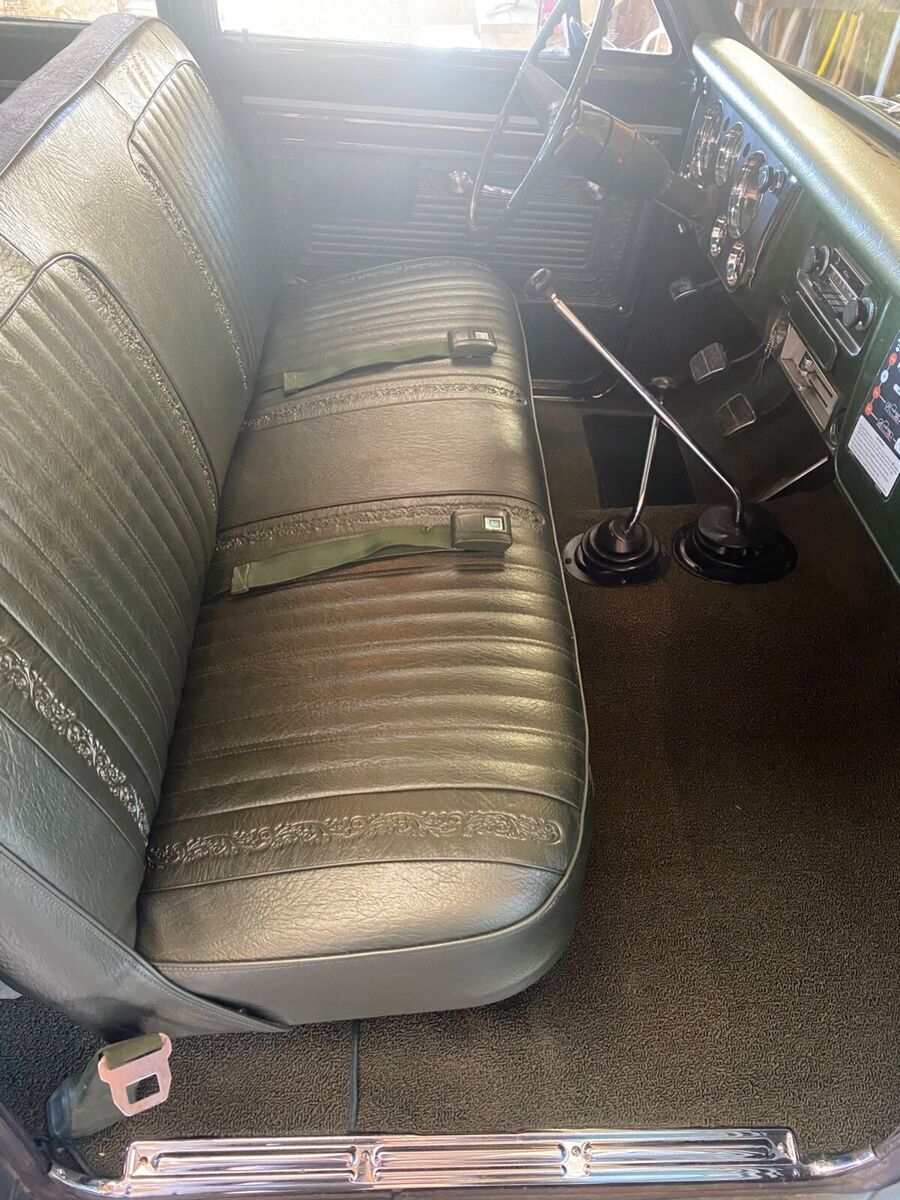 1970 Chevrolet Suburban - photo 12