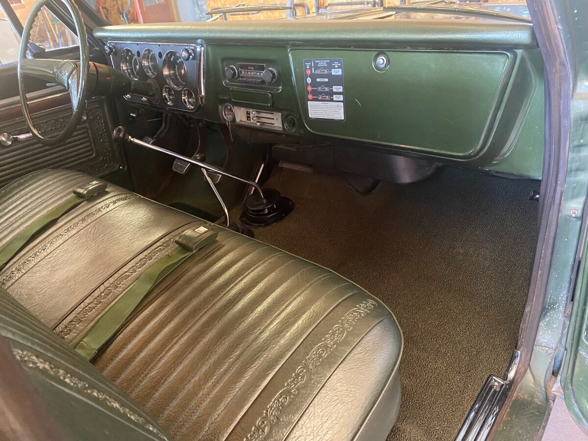 1970 Chevrolet Suburban - photo 13