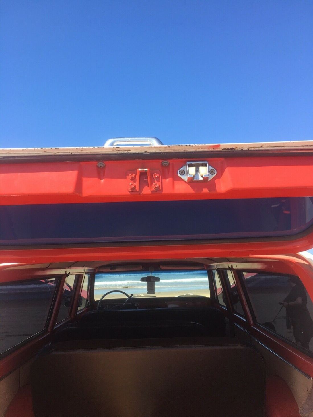 1970 Chevrolet Suburban - photo 11