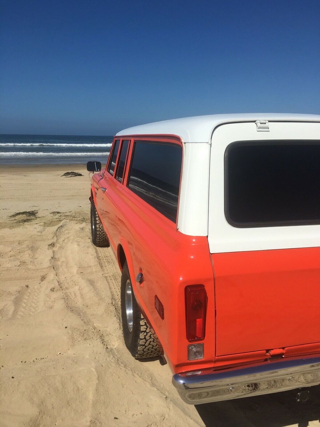 1970 Chevrolet Suburban - photo 4