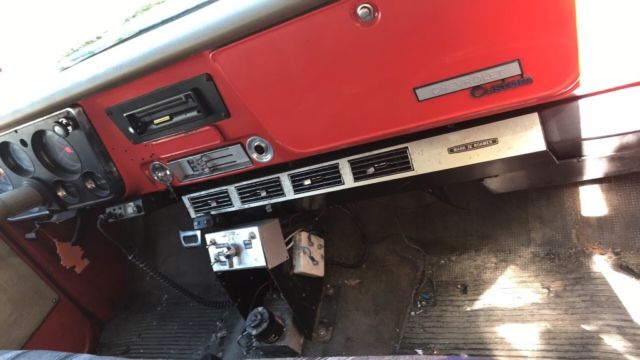 1970 Chevrolet Suburban - photo 10