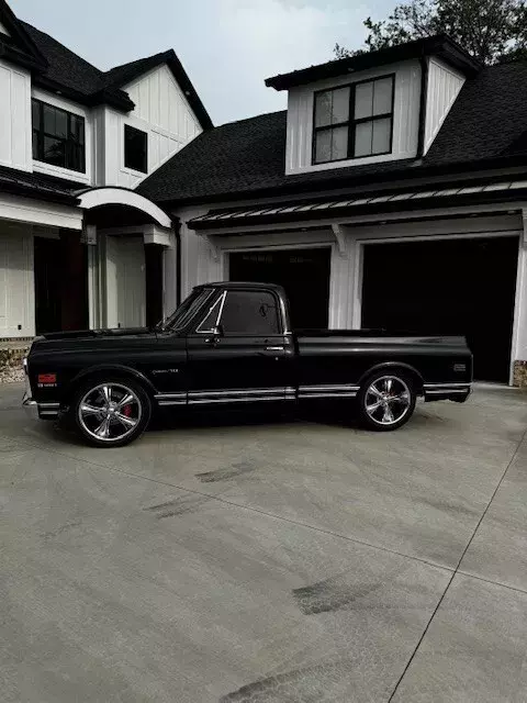 1970 chevy SWB C-10 ZZ502 Fuel Injection Wilwood ,Vintage Air, Dakota Digital 1970 Chevrolet C-10