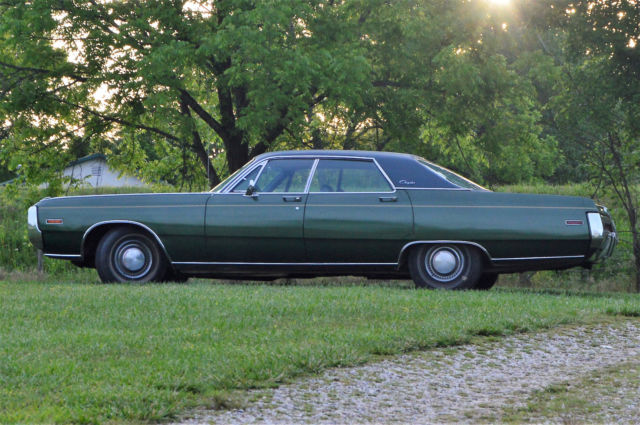 1970 Chrysler 300 Series - photo 2