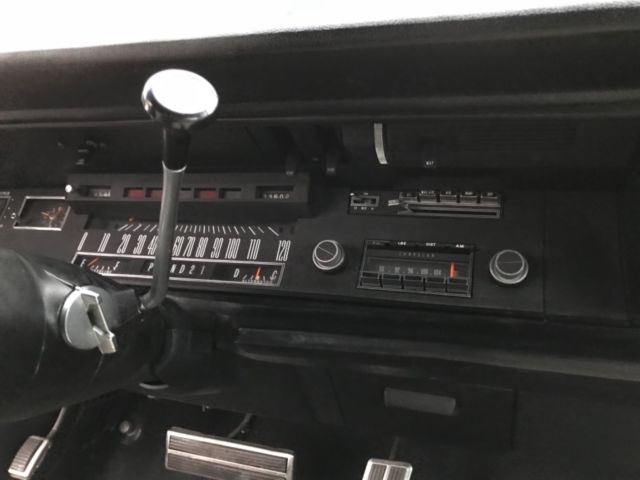 1970 Chrysler 300 Series - photo 11
