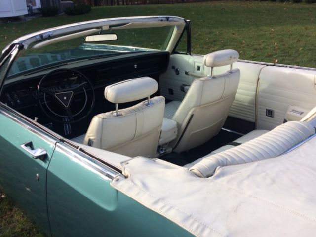 1970 Chrysler 300 Series - photo 3