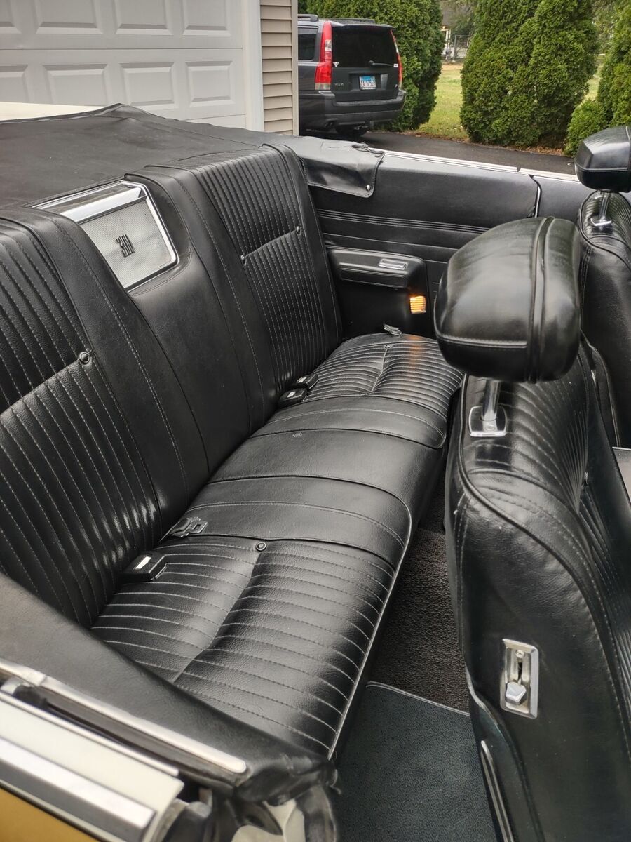 1970 Chrysler 300 Series - photo 10