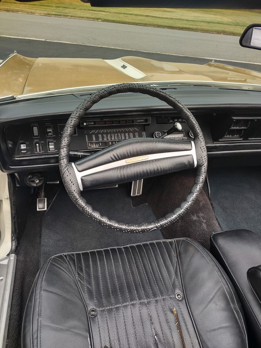 1970 Chrysler 300 Series - photo 13