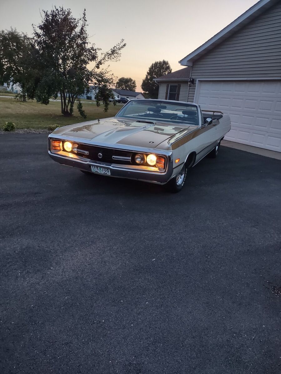1970 Chrysler 300 Series - photo 3