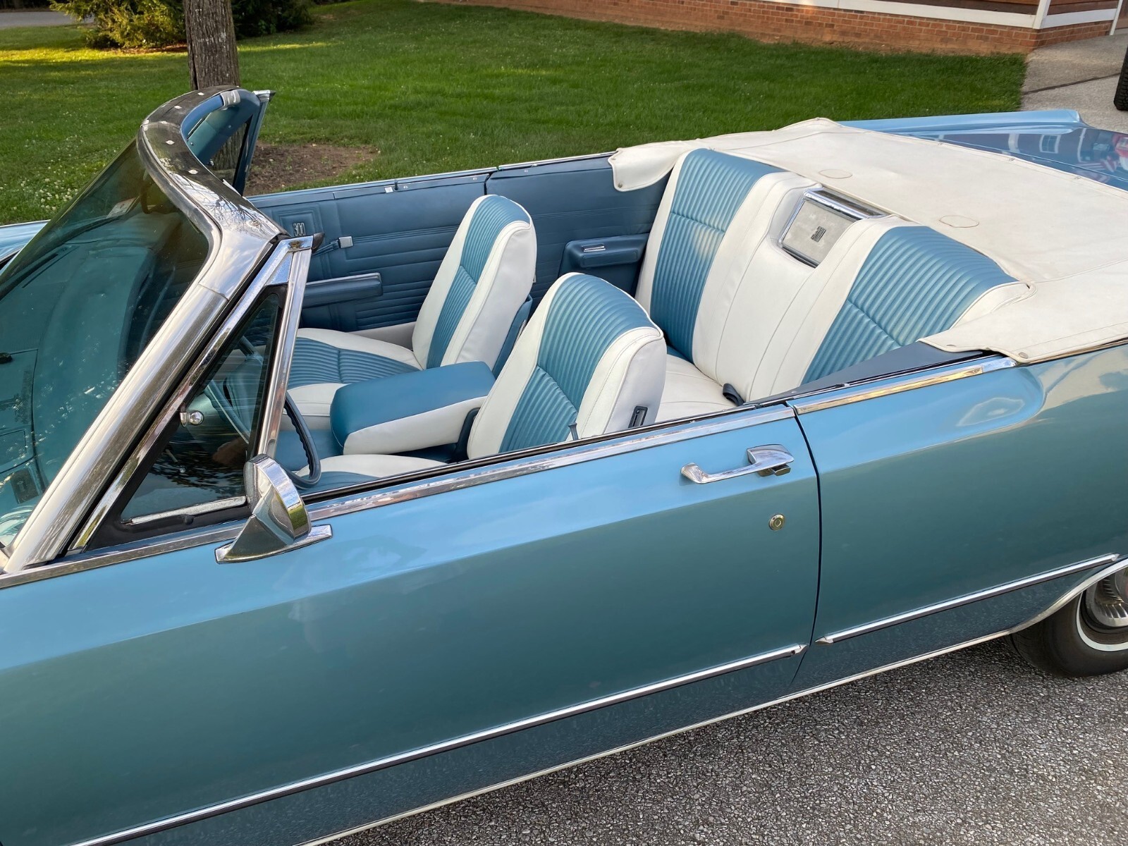 1970 Chrysler 300 Series - photo 12