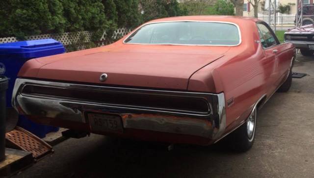 1970 Chrysler 300 Series Base trim with no vinyl roof - photo 3