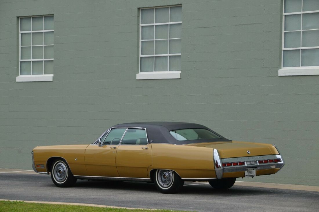 1970 Chrysler Imperial LEATHER - photo 2