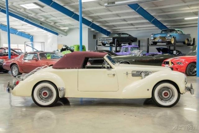 1970 Cord Warrior 812 Sportsman Replica - photo 2