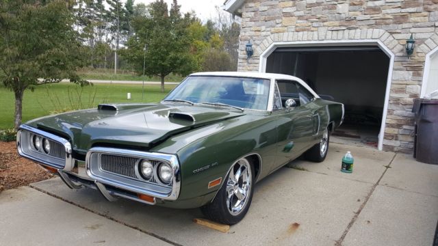 1970 coronet 426 Hemi 4 Speed 1970 Dodge Coronet 440 with 426 hemi