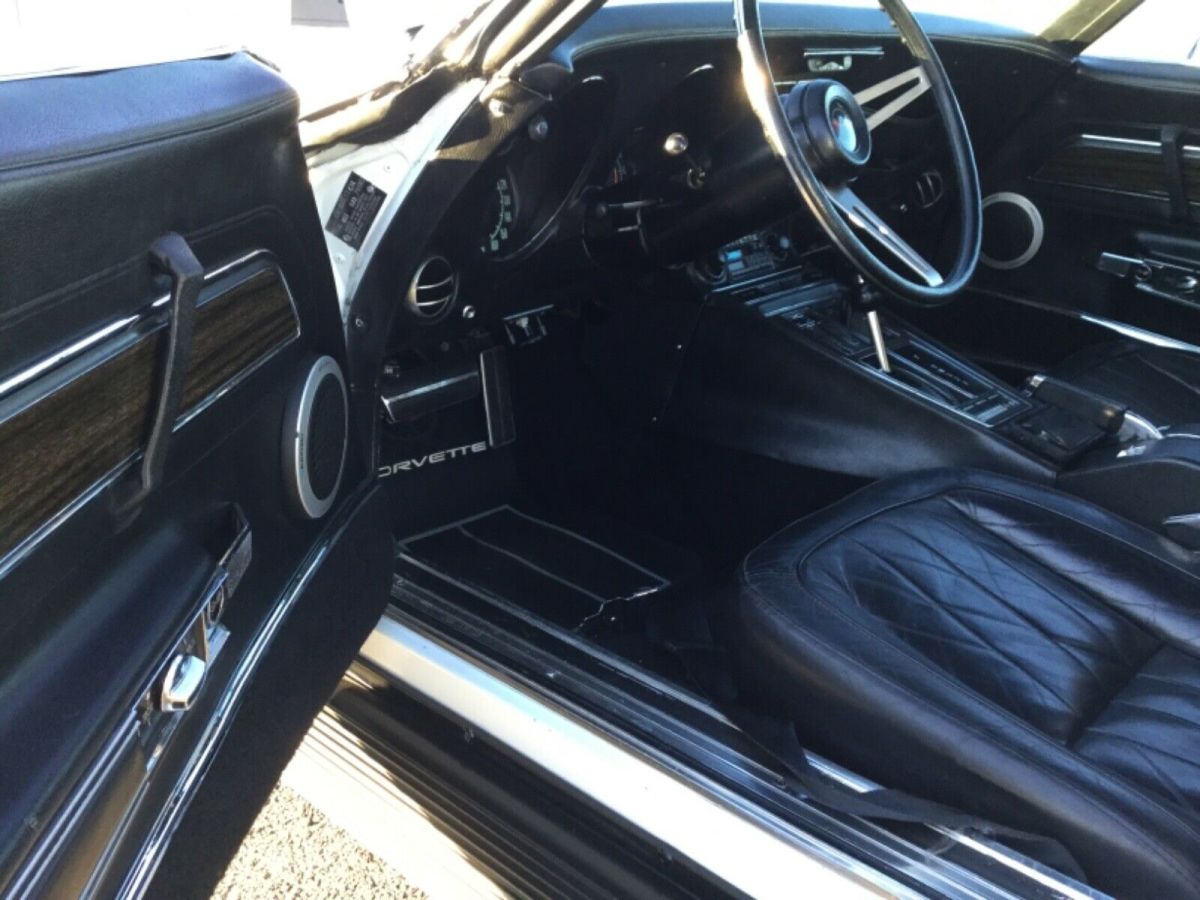1970 Chevrolet Corvette Deluxe black leather - photo 5